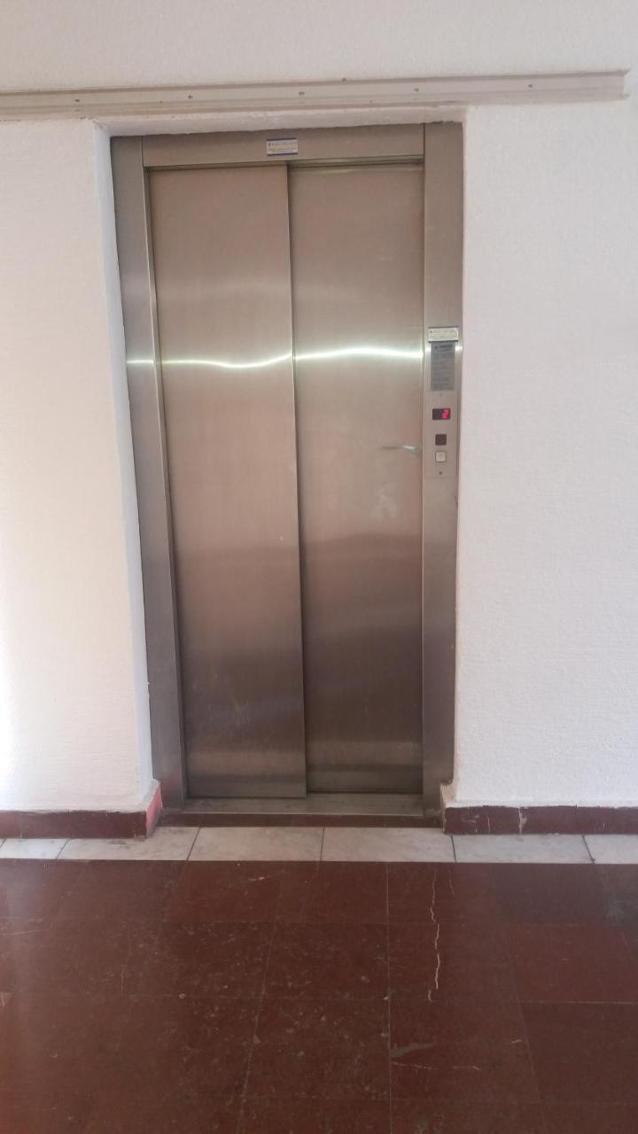 Apartments Secer Sokak Surčin Zewnętrze zdjęcie