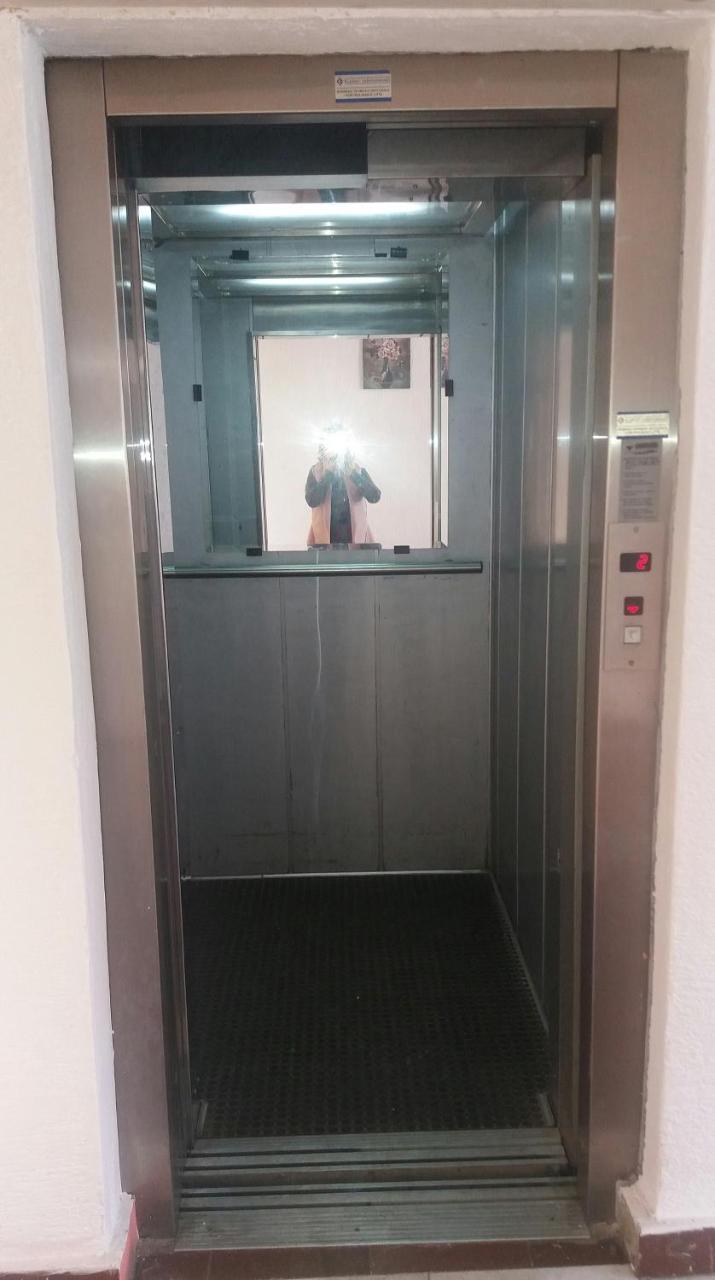 Apartments Secer Sokak Surčin Zewnętrze zdjęcie